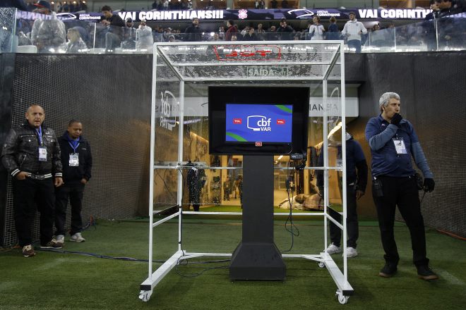 CBF libera e telespectador poderá acompanhar imagens do VAR