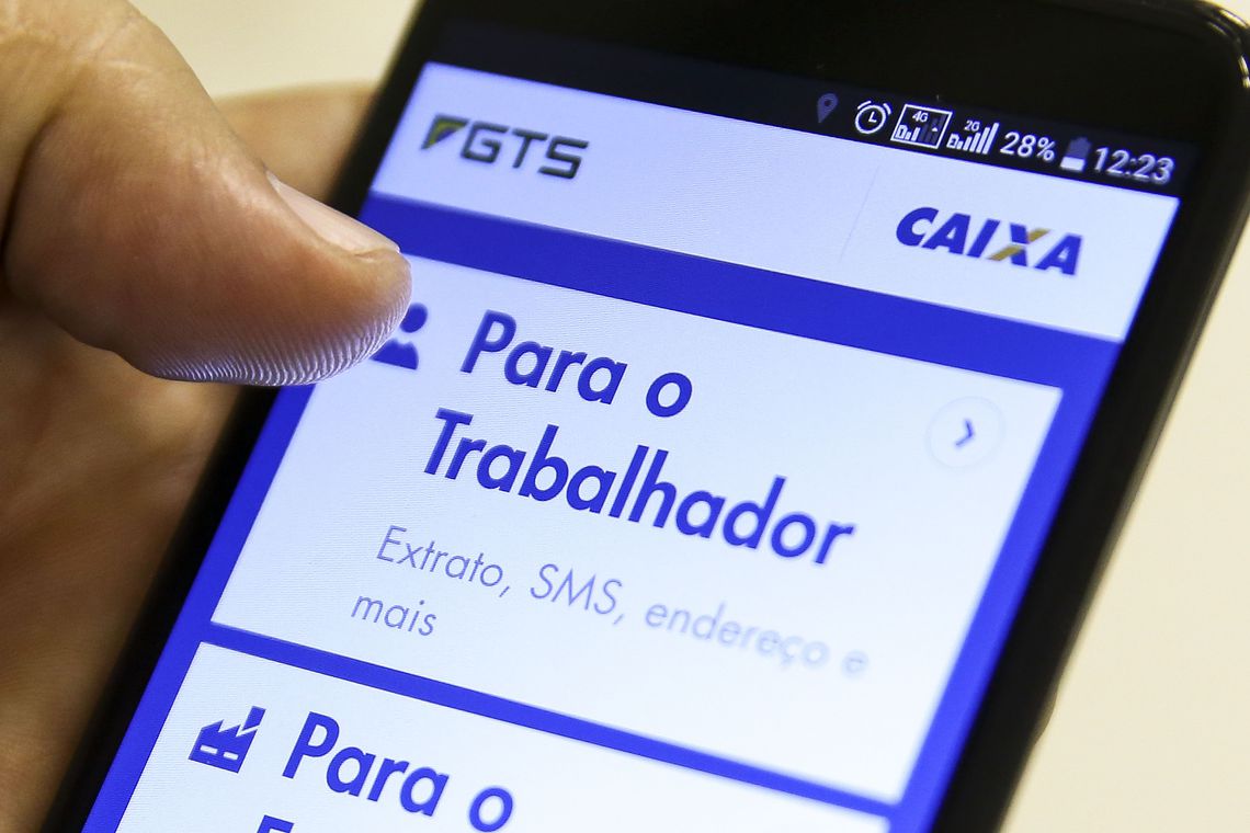 Golpe do FGTS usa consulta e saque como isca pelo WhatsApp